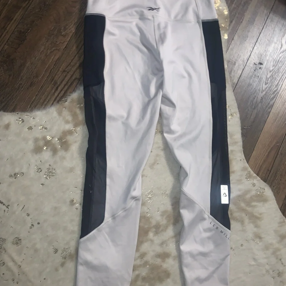 Reebok les mills collab leggings mesh tech activewear workout yoga outdoor